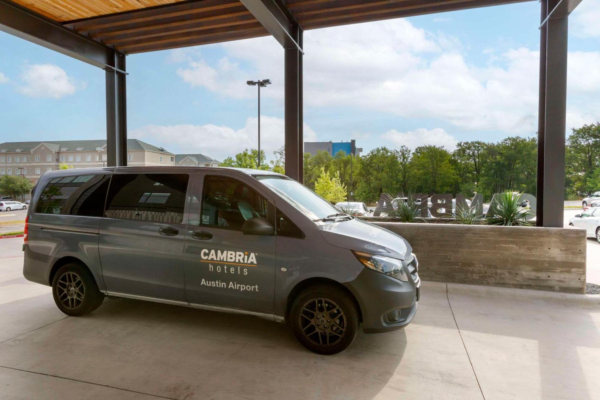 Cambria Hotel Austin Airport Exterior foto